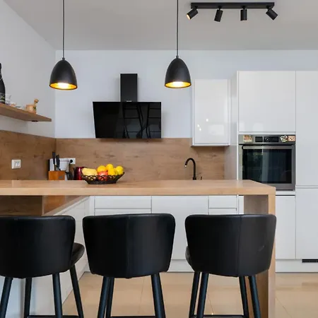 Apartment Megi With Shared Pool By Villas Guide * Banjole