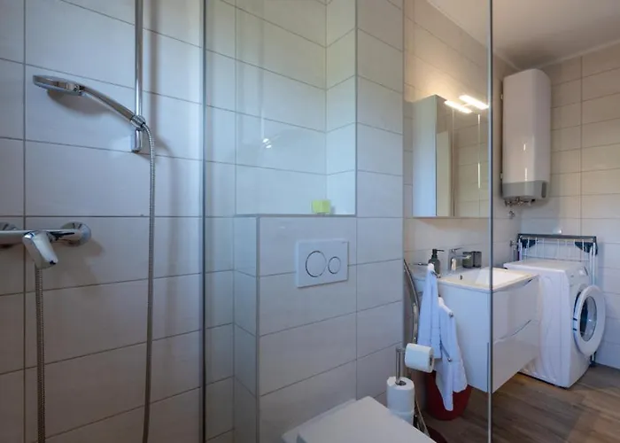 Megi By Guide 아파트 반졸레